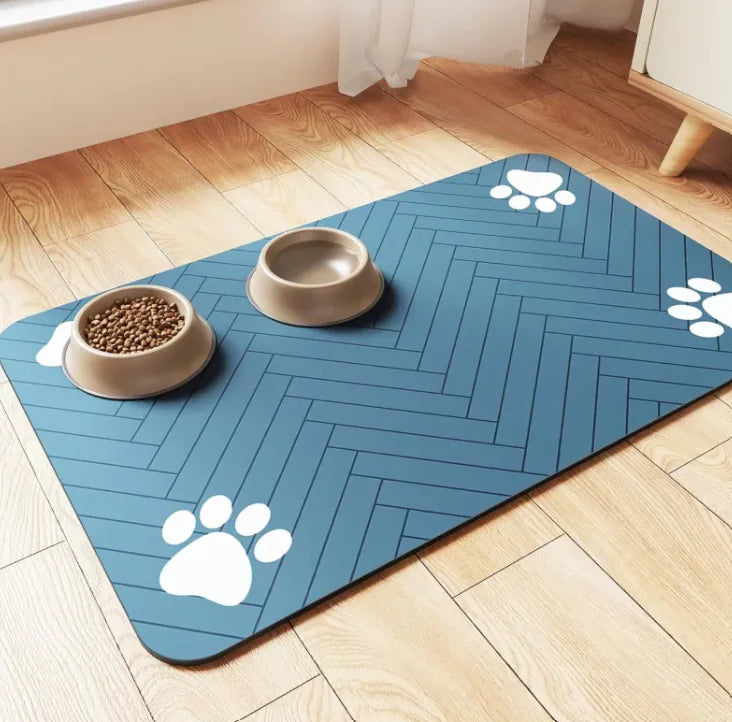 SplashGuard Non-Slip Pet Feeding Mat